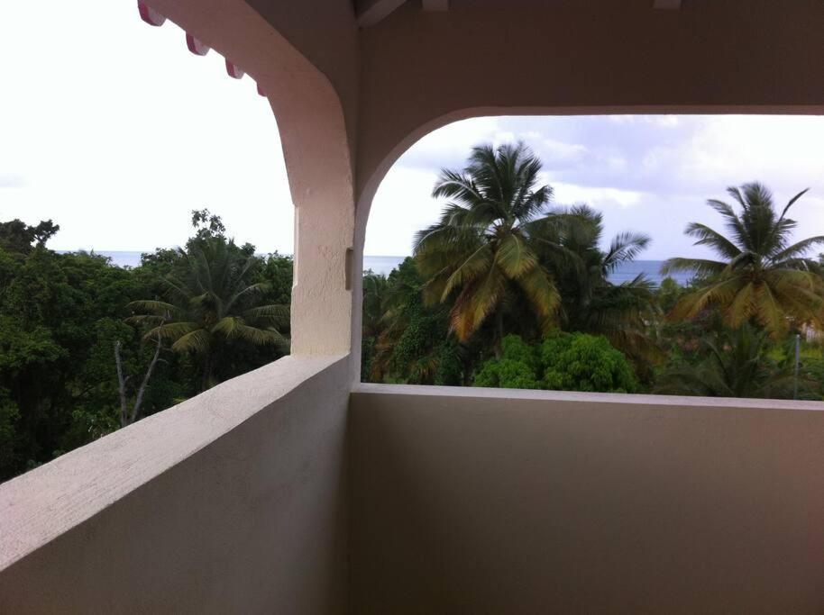 Haut De Villa Avec Vue Sur La Mer Sainte-Rose Esterno foto